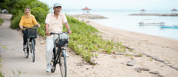 Malay couple exercising